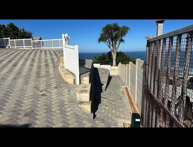 5 BEDROOM HOUSE FOR SALE IN DANA BAY